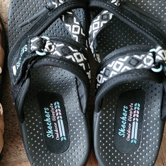 2 pair of ladies sandals - Picture 5 of 8